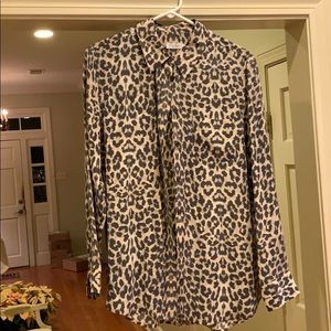 Equipment silk blouse with leopard pattern